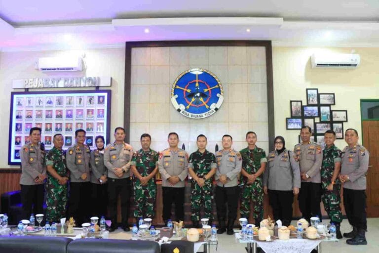Kapolres Binjai Silaturahmi ke Mako Yonarhanut 11/WBY