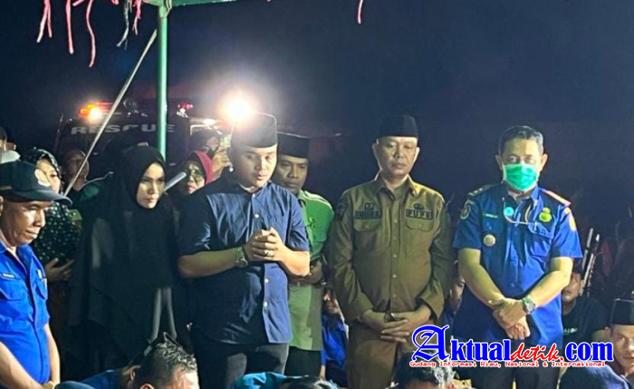 Pj Walikota Pekanbaru, Diwakili Plt Sekda, Indra Pomi, Berikan Sagu Hati Kepada Keluarga Korban