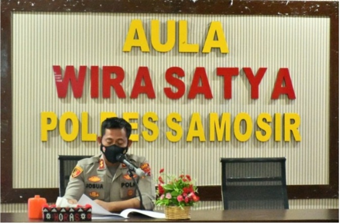 Kapolres Samosir Memberikan Pengetahuan Bidang Multimedia Kepada anggota personil